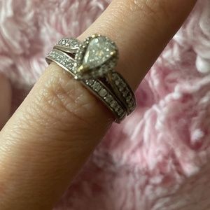 Diamond engagement ring 1ct